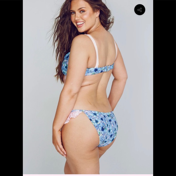 ⭐️NEW⭐️ Plus Size Alpine Butterfly Bathing Suit - Picture 4 of 9